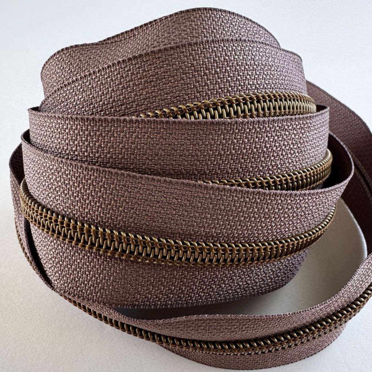 Sew Hungry Hippie Strawberry Mocha #5 Nylon Continuous Zipper 3 Yards