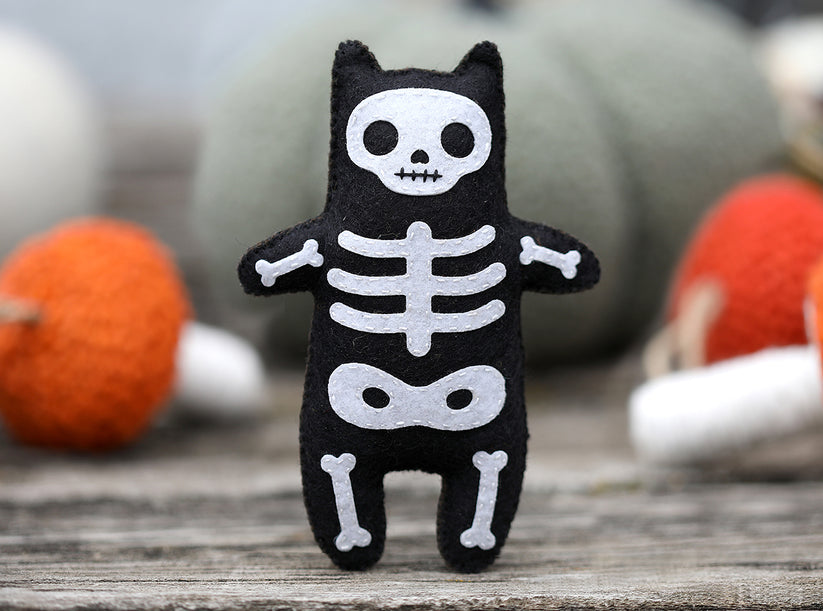 Kiriki Press DIY Felt Embroidery Doll Kit - Skeleton Cat