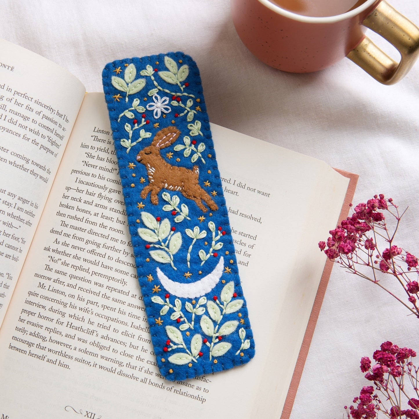 Hawthorn Handmade Hare Bookmark Felt Craft Kit