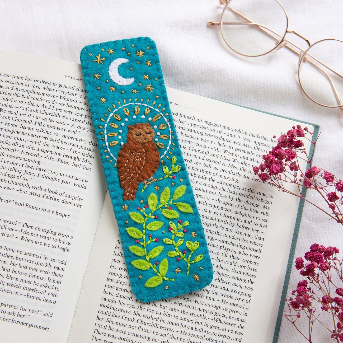 Hawthorn Handmade Owl Bookmark Felt Craft Kit