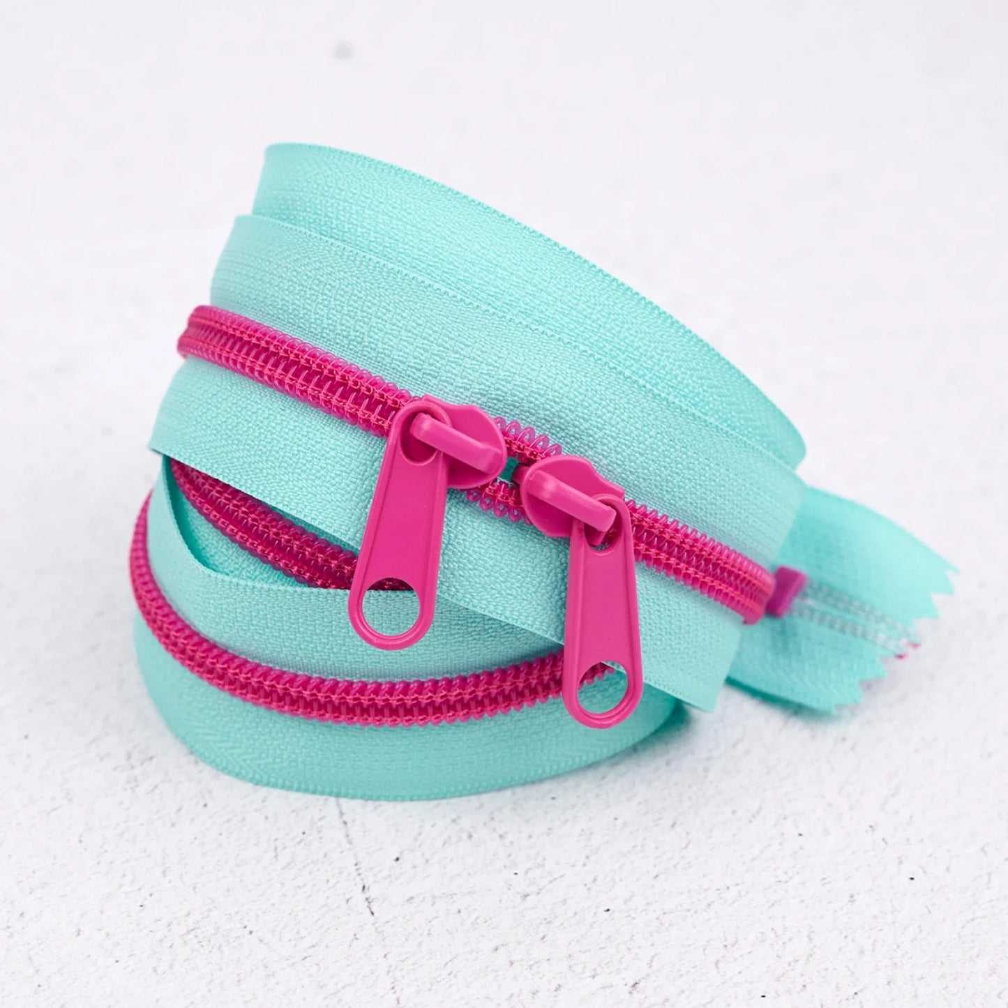 Renaissance Ribbons - 4 Yard Handbag Zipper - Poolside