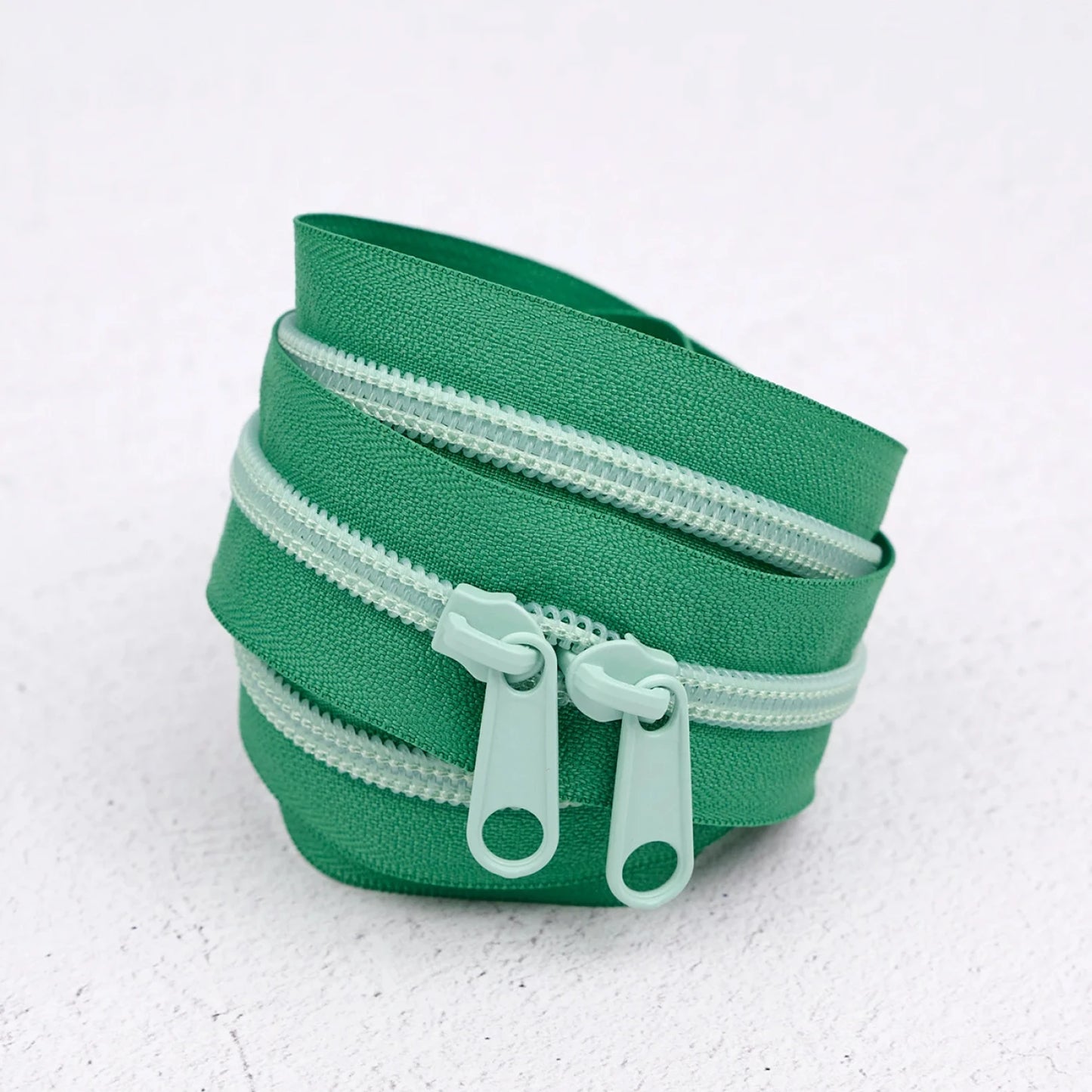 Renaissance Ribbons - 4 Yard Handbag Zipper - Ocean Mist