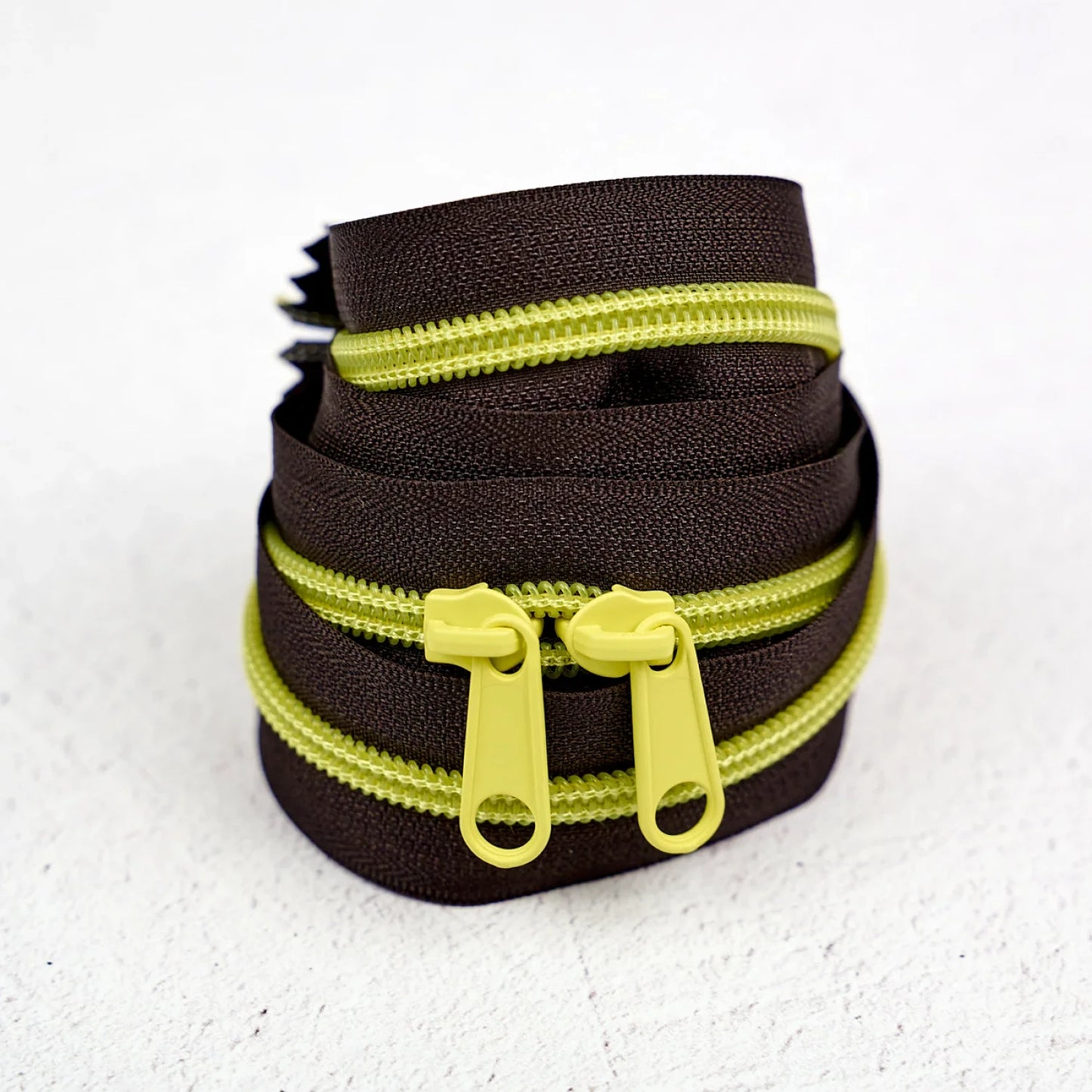 Renaissance Ribbons - 4 Yard Handbag Zipper - Voltage