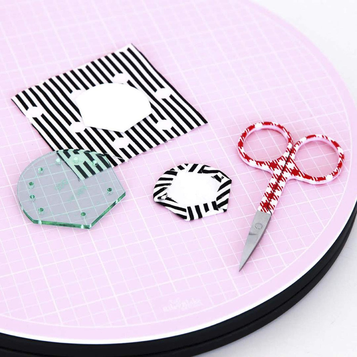 Sue Daley - 16" Rotating Cutting Mat