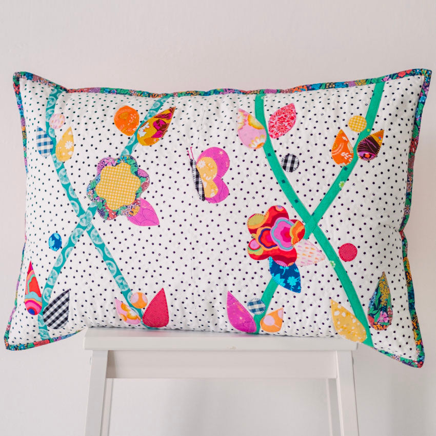 Tuscan Trellis Table Runner and Pillow Pattern By Tied with a Ribbon