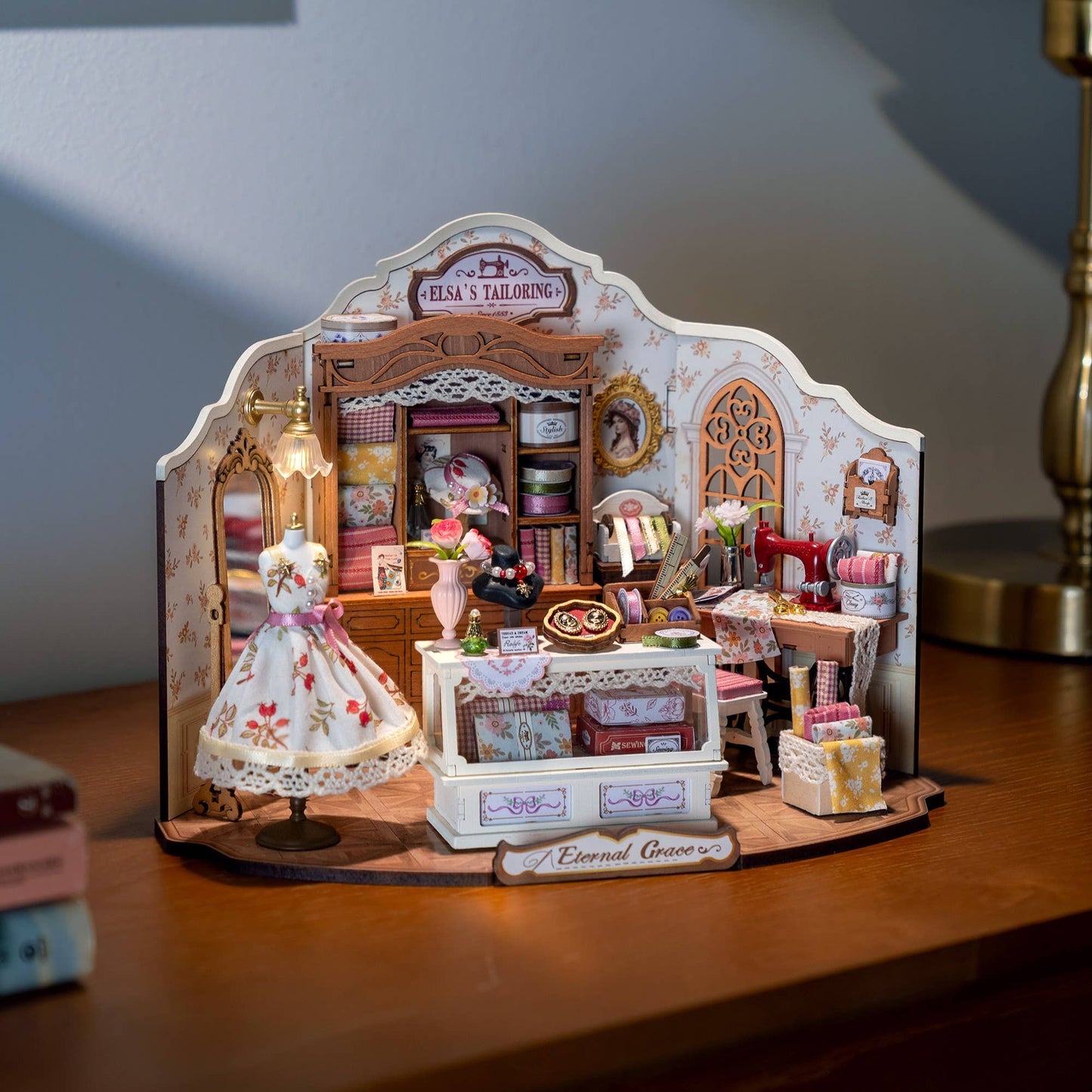 Hands Crafy DIY Miniature House Kit: Elsa's Tailoring
