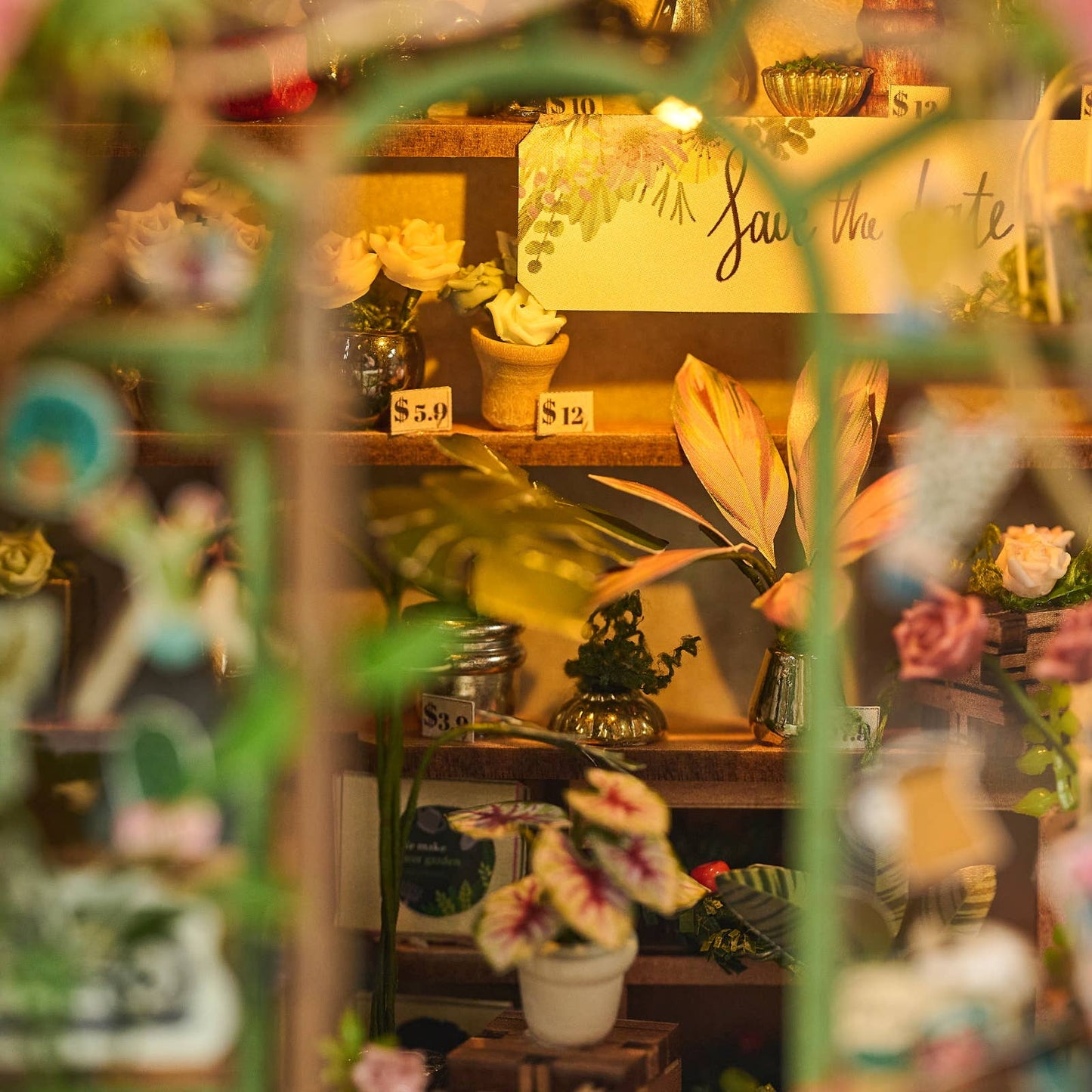 Hands Craft DIY Book Nook Kit: Flower Shop