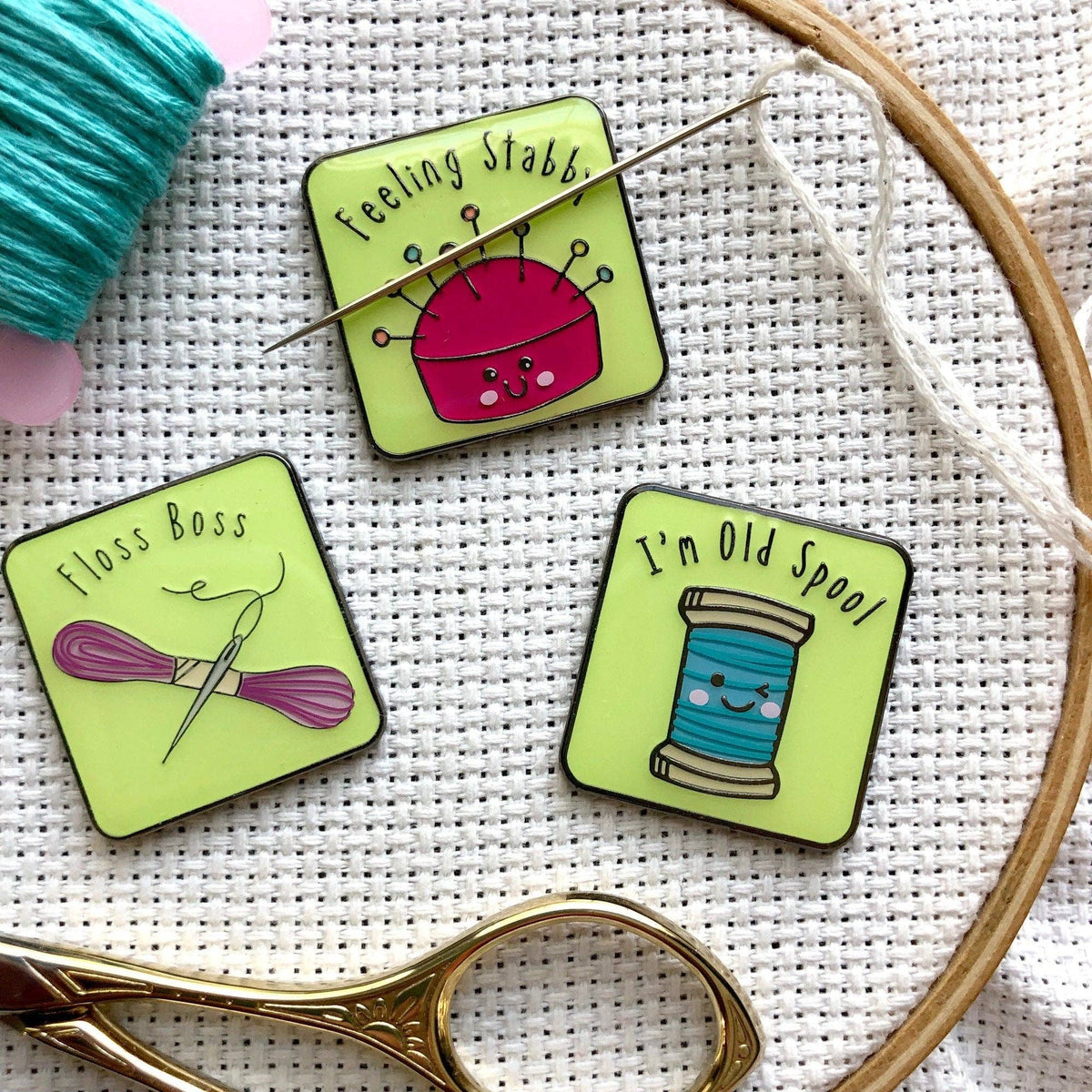 Snarky Crafter - Spool of Thread "I'm Old Spool" Enamel Needle Minder