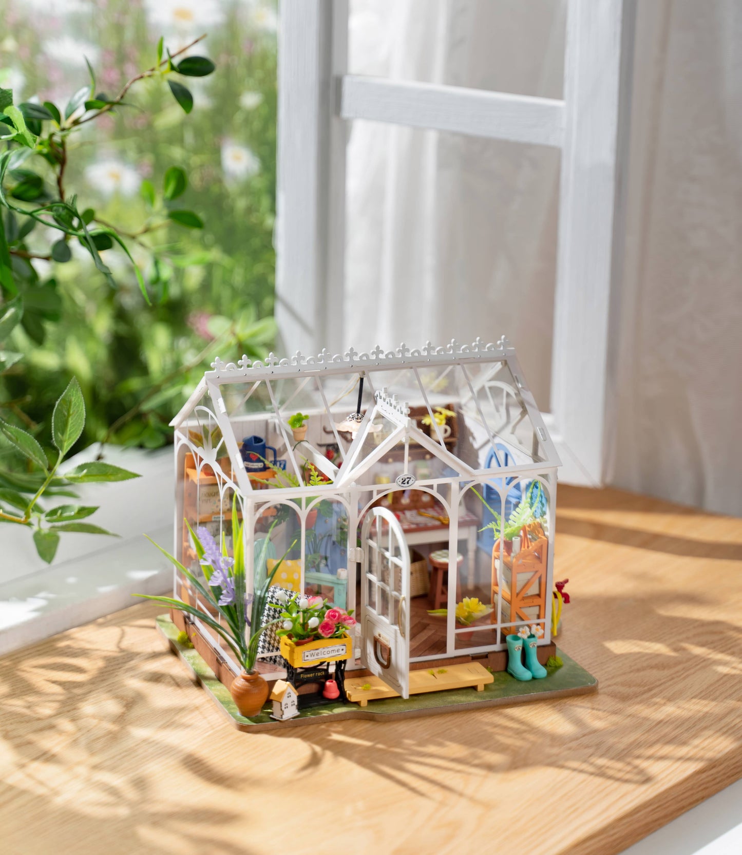 Hands Craft DIY Miniature House Kit: Dreamy Garden House