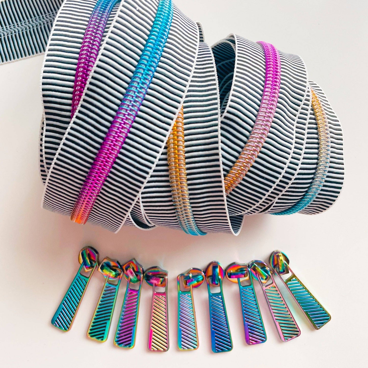 Sew Hungry Hippie Black And White Tiny Stripe & Rainbow Zipper