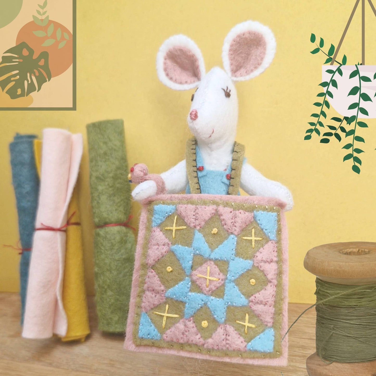 Corinne Lapierre Little Mouse Makes a Quilt Felt Craft Mini Kit