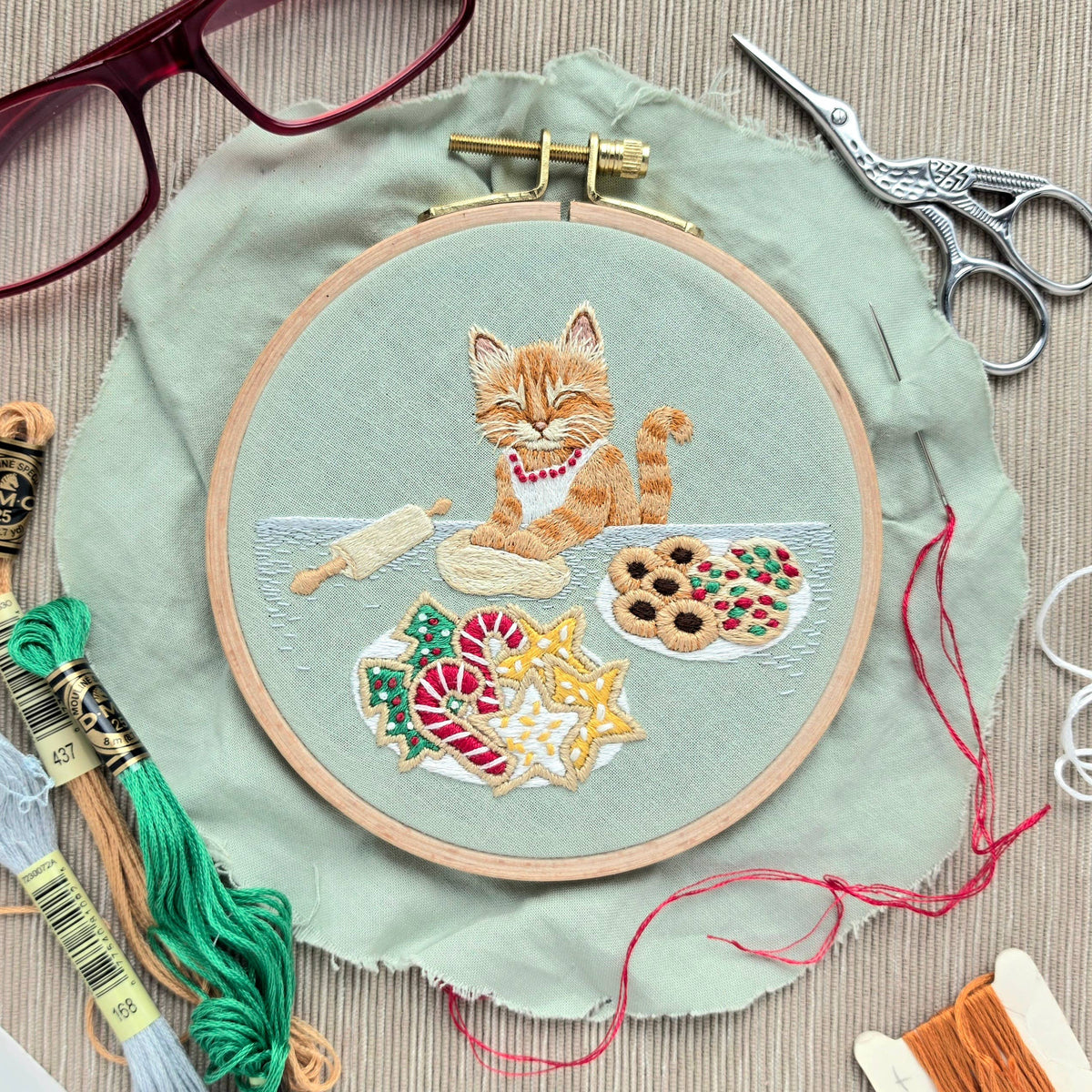 Jessica Long - Christmas Cookie Cat Embroidery Kit