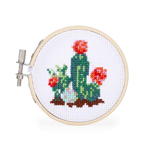 Kikkerland Mini Cross Stitch Kit Cactus
