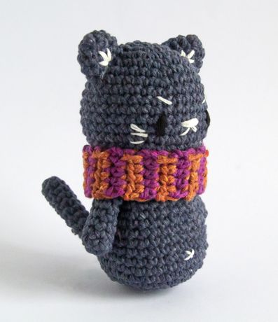 Hoooked - Amigurumi Crochet Kit - Lucky Cat