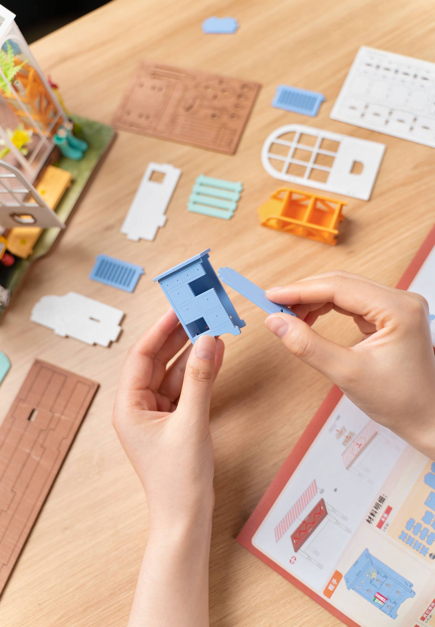 Hands Craft DIY Miniature House Kit: Dreamy Garden House