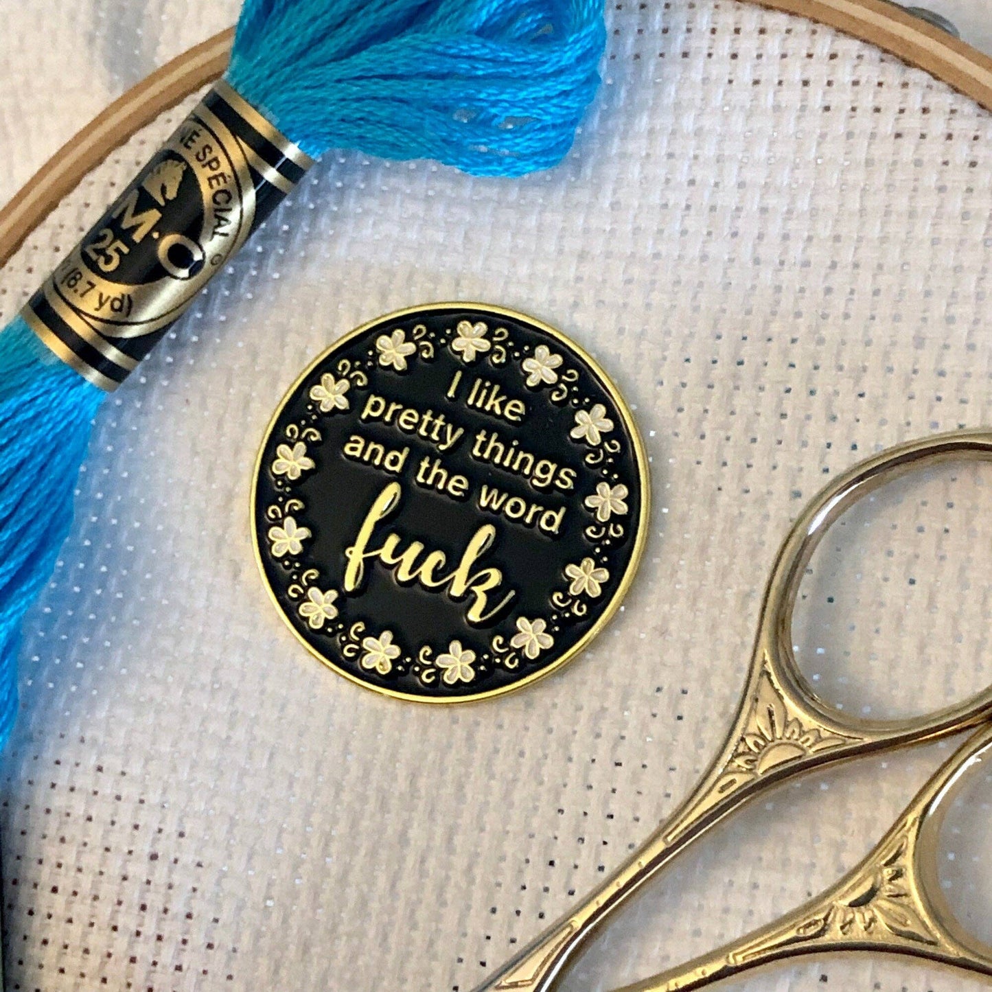 Snarky Crafter I Like Pretty Things and the Word F*ck Magnetic Enamel Needle Minder