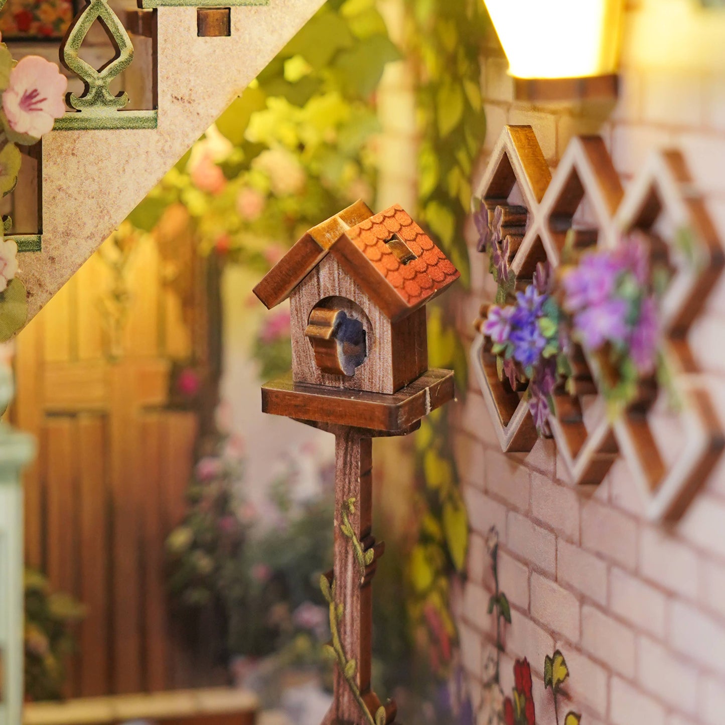 Hands Craft DIY Book Nook Kit: Flower Shop