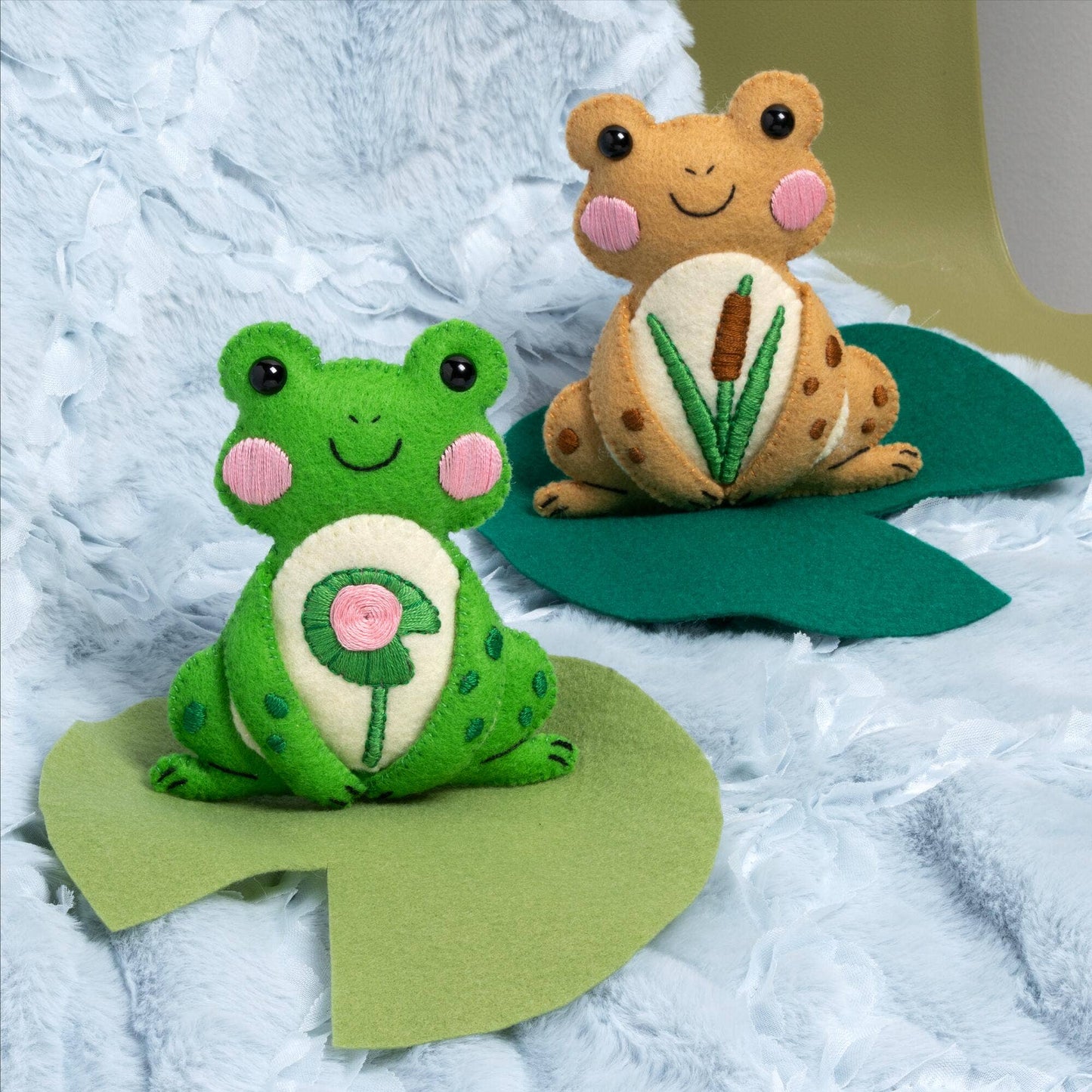 Bucilla ® Felties Kit - Pond Pals Frogs