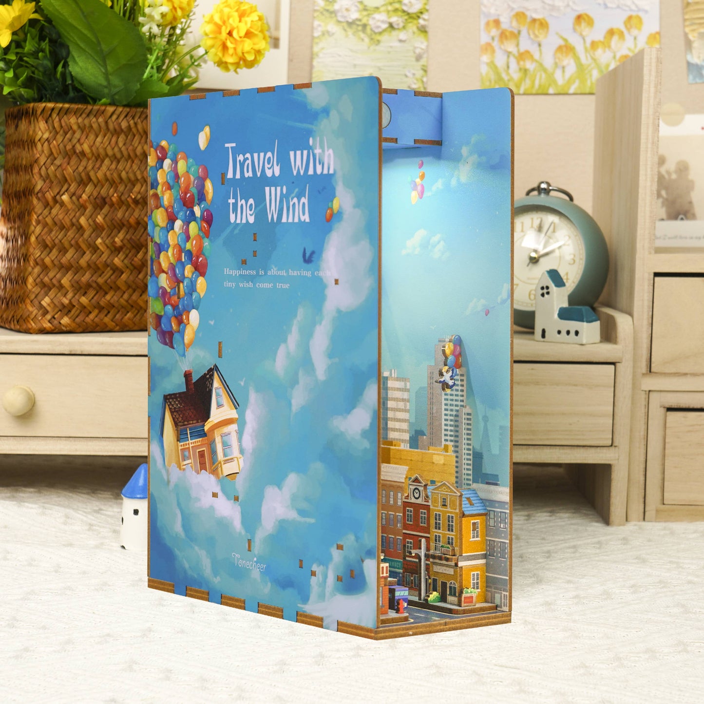 Hands Craft DIY Book Nook Kit: Travel with the Wind