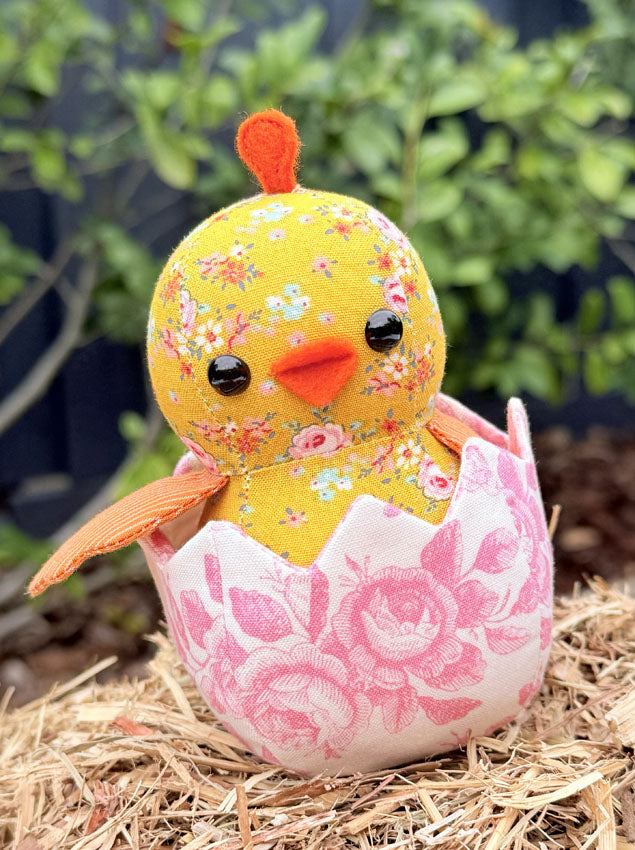 Chicky Babes Small Chick and Eggshell Toy Pattern By Melly and Me