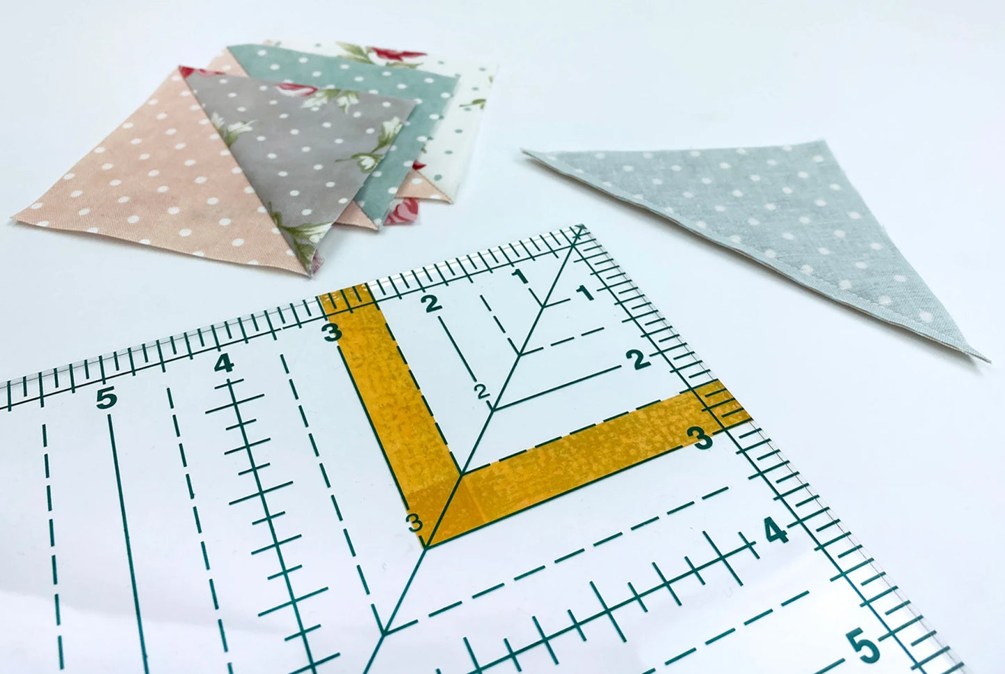 Quilt in a Day A Line Ment Tape - 1/4in and 1/2in