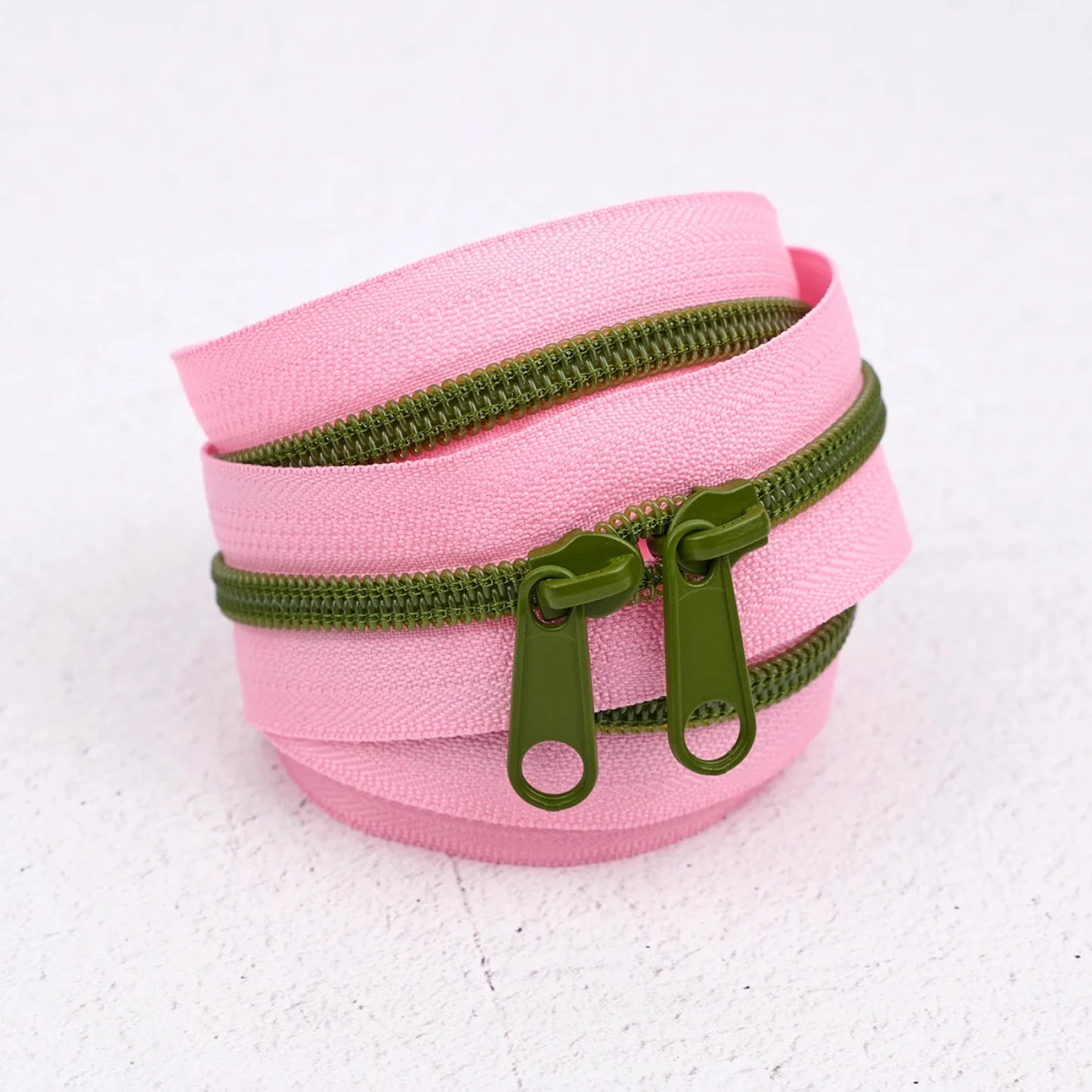 Renaissance Ribbons - 4 Yard Handbag Zipper - Olive Blossom