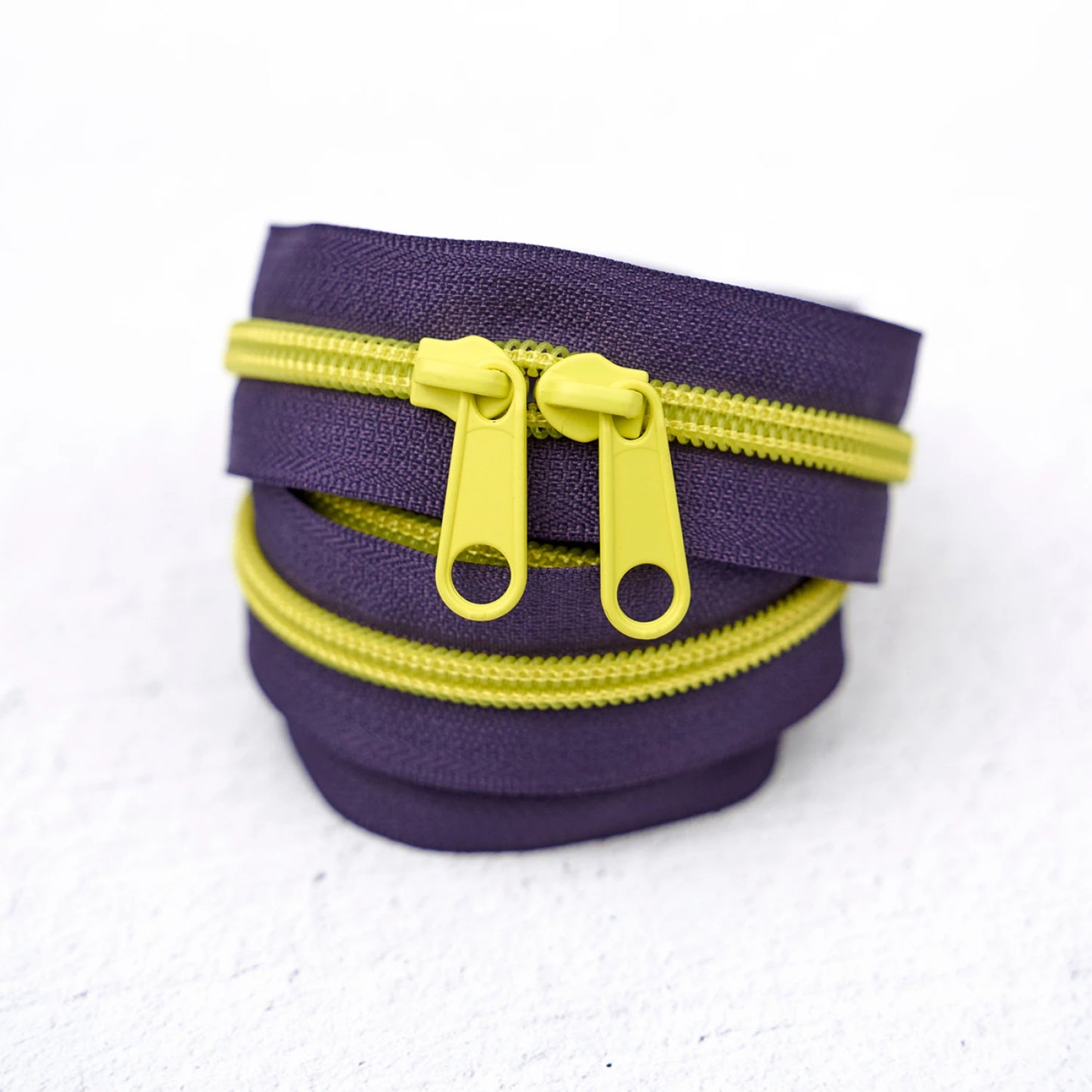Renaissance Ribbons - 4 Yard Handbag Zipper - Electric Grape