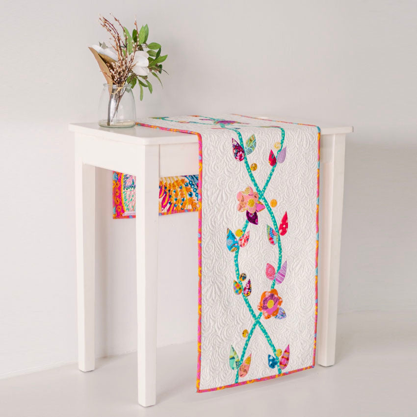 Tuscan Trellis Table Runner and Pillow Pattern By Tied with a Ribbon