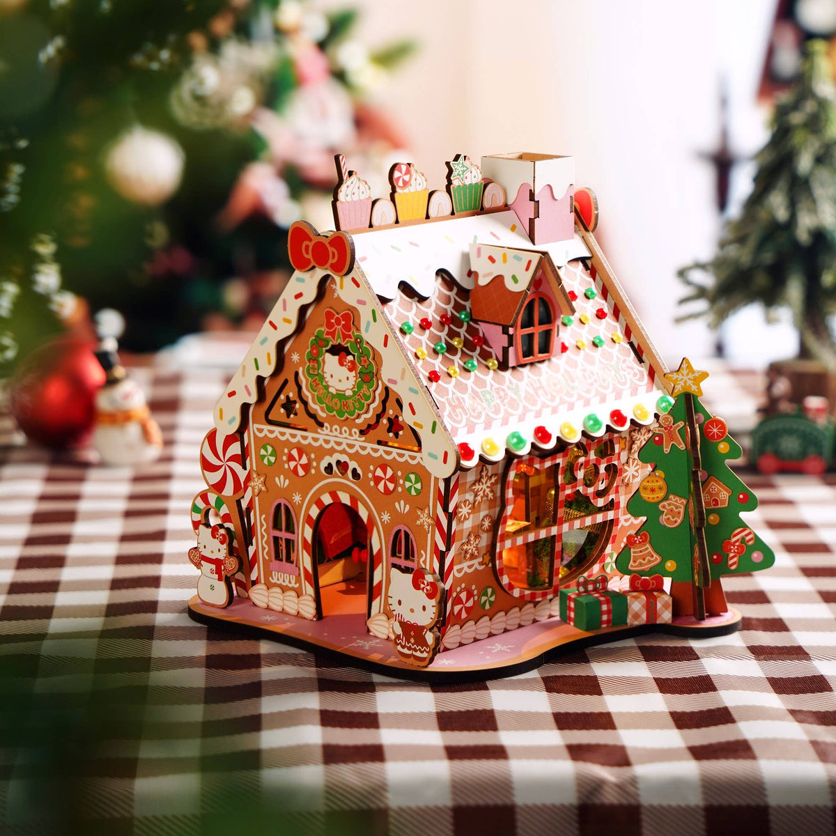 Hands Craft Hello Kitty® Gingerbread House - DIY Miniature House Kit