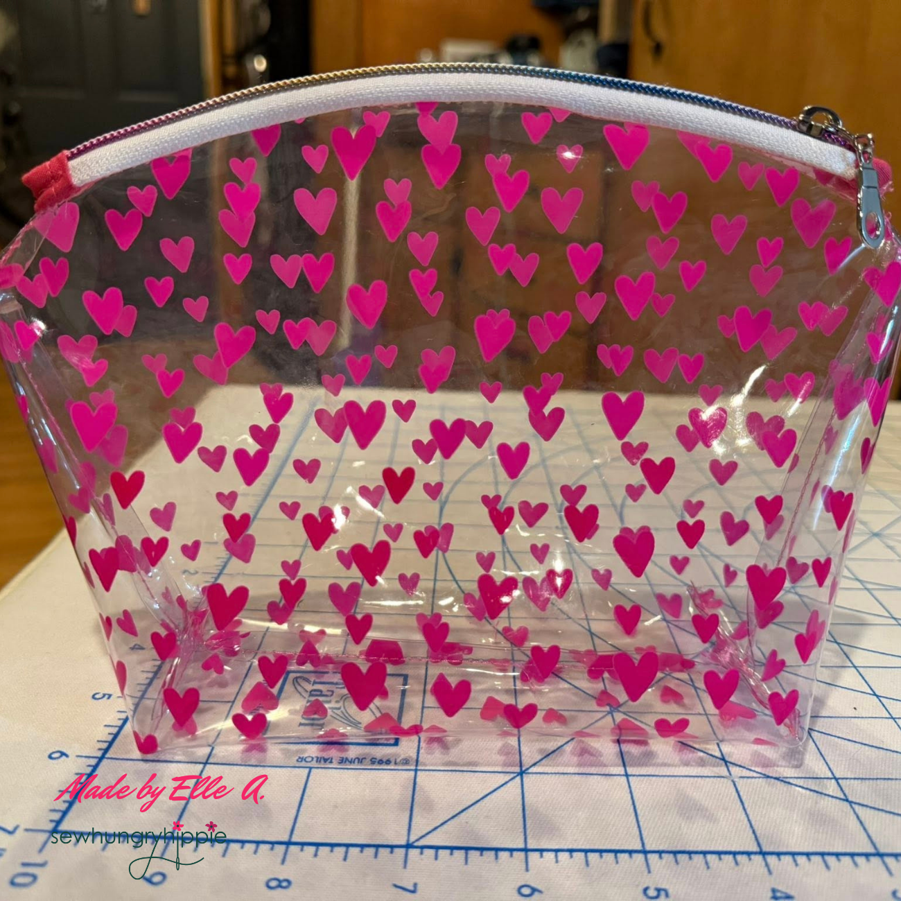 Sew Hungry Hippie - Hot Pink Jazzy Hearts TPU Vinyl Heart Style - 12” x 52” Roll