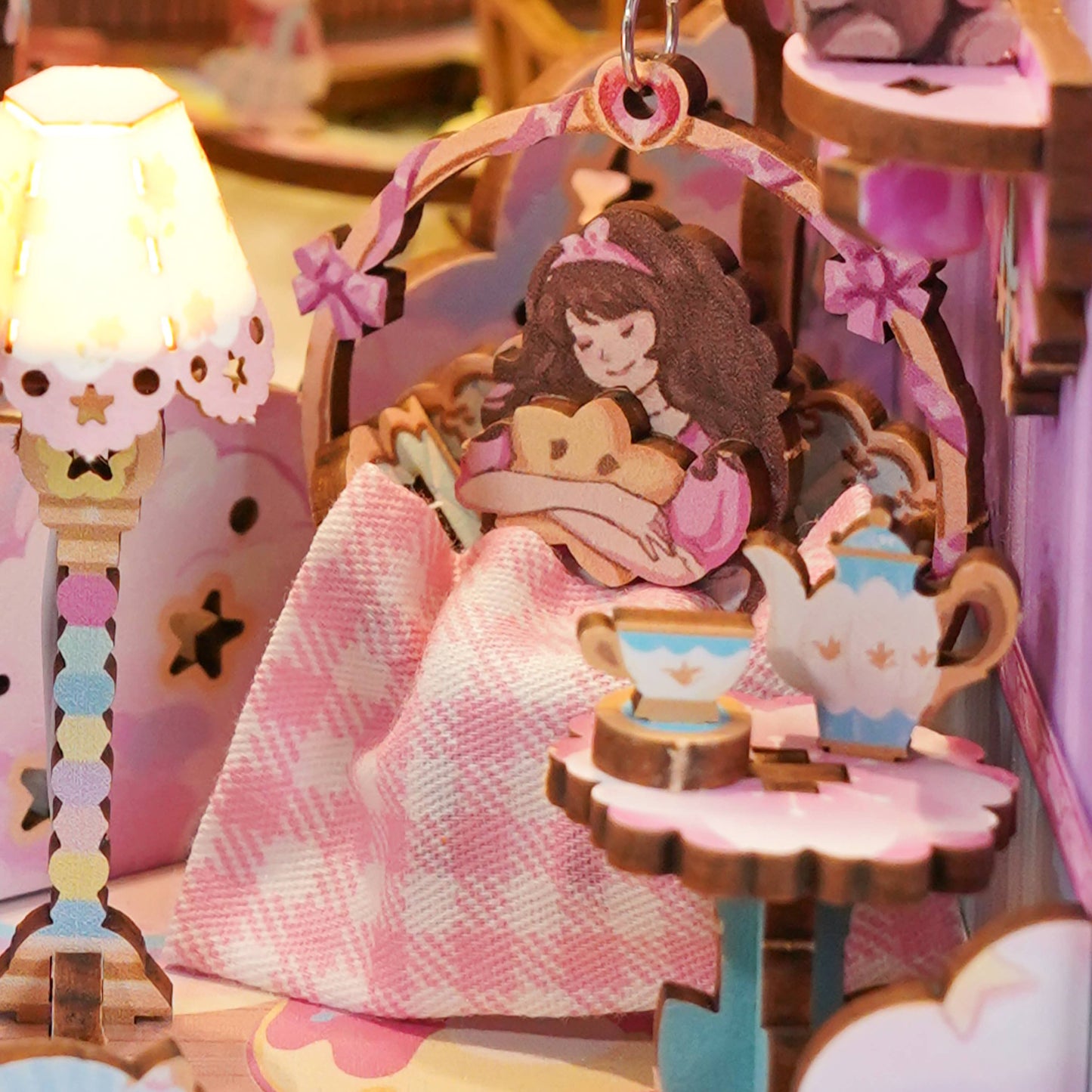 Hands Craft DIY Book Nook Kit: Sweet Dream with Dust Cover