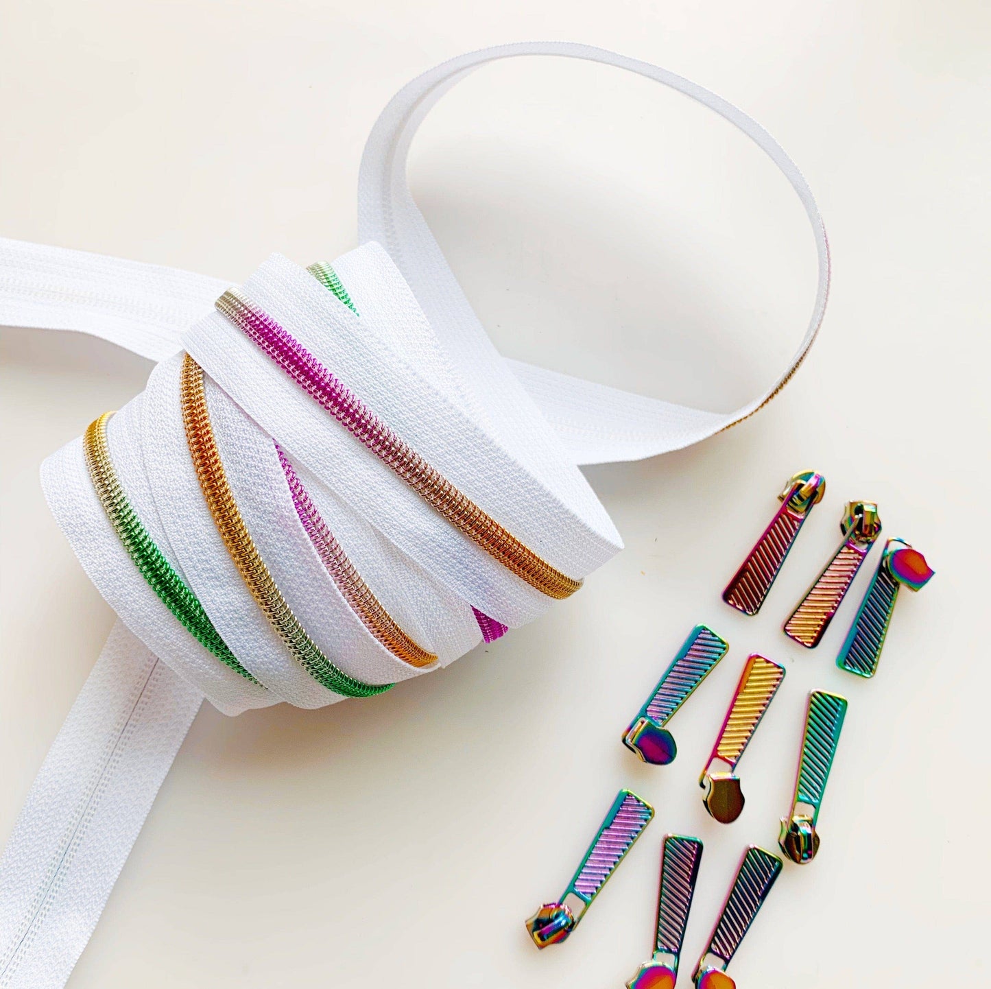 Sew Hungry Hippie - White Rainbow Coil Zipper with Iridescent Pulls - 3 Yards