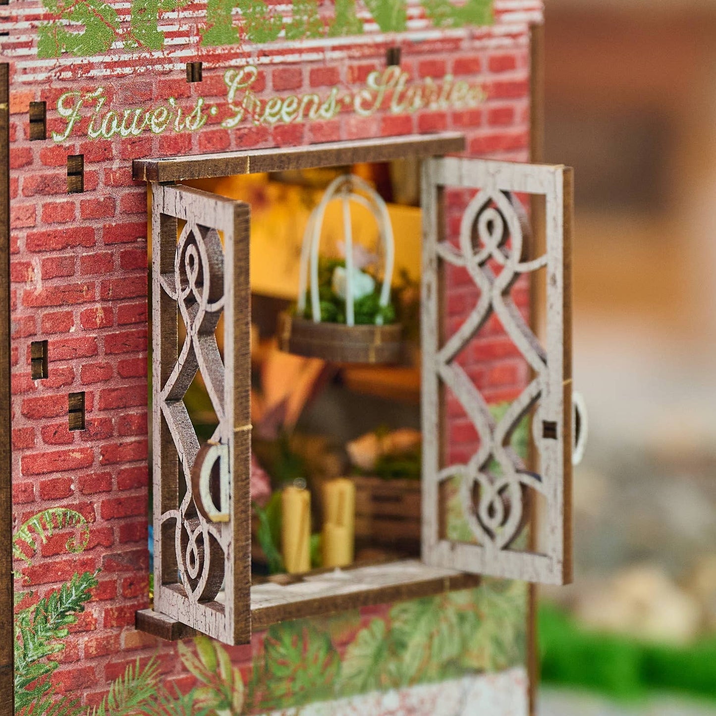 Hands Craft DIY Book Nook Kit: Flower Shop