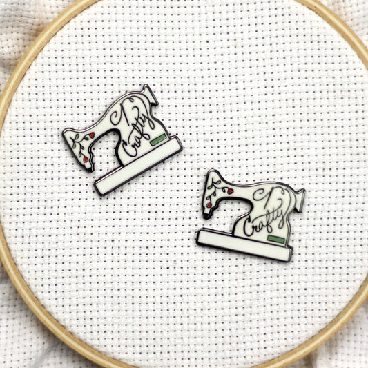 Snarky Crafter - Crafty White Vintage Sewing Machine Needle Minder