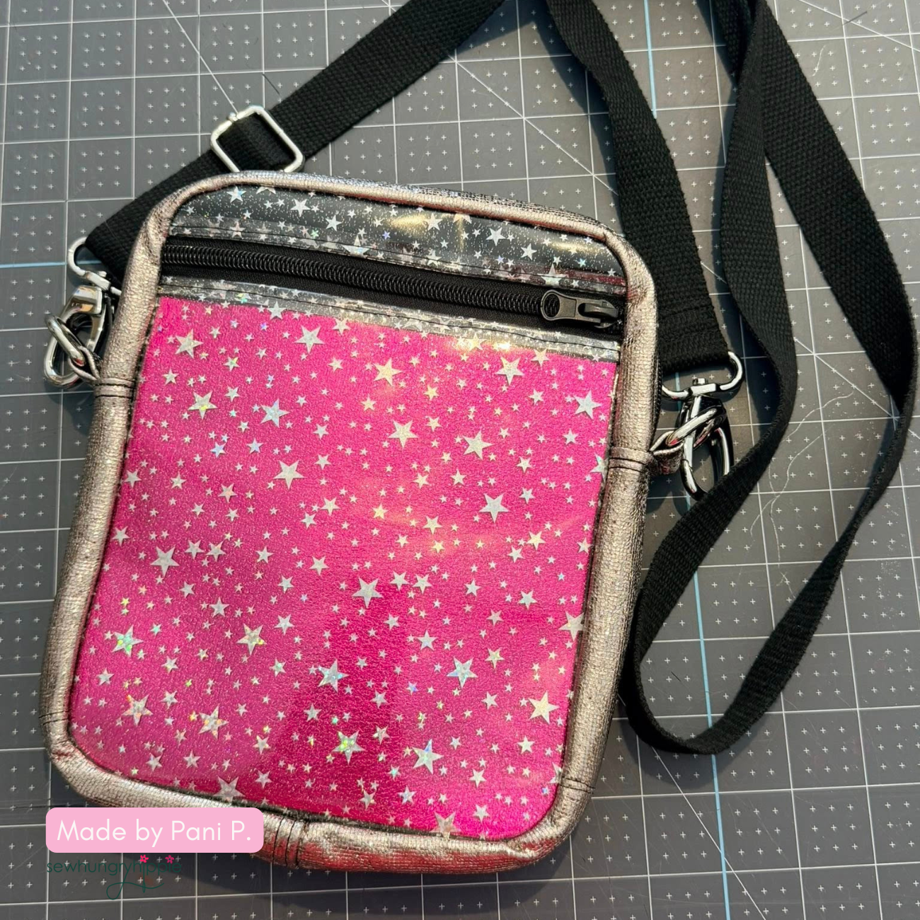 Sew Hungry Hippie - Clear Glitter Stars Vinyl - 18" x 56"