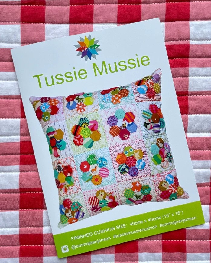 Tussie Mussie Quilt Pattern by Emma Jean Jansen - Includes EPP Papers & Acrylic Template