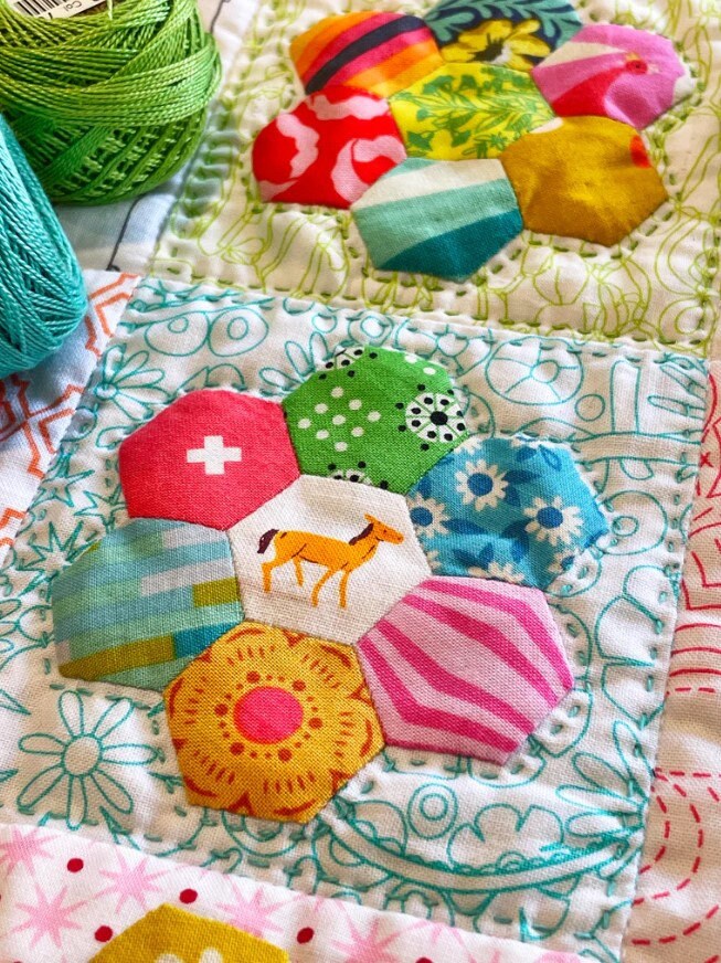 Tussie Mussie Quilt Pattern by Emma Jean Jansen - Includes EPP Papers & Acrylic Template