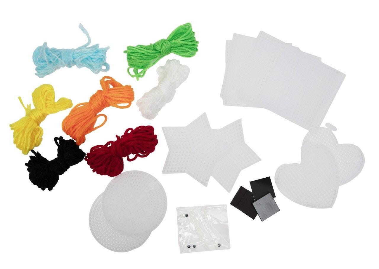 Cousin DIY Plastic Canvas Creativity Kit