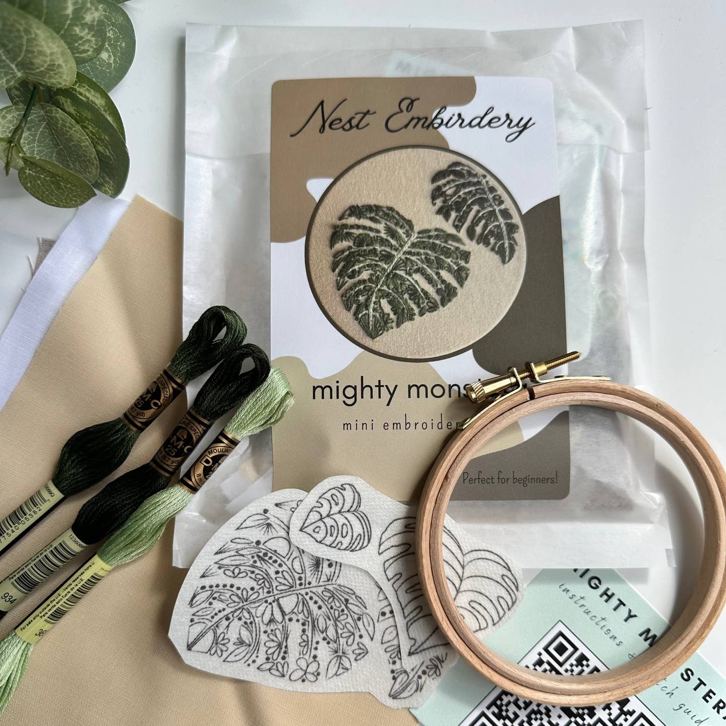 Nest Embirdery - Mighty Monstera Mini Embroidery Kit
