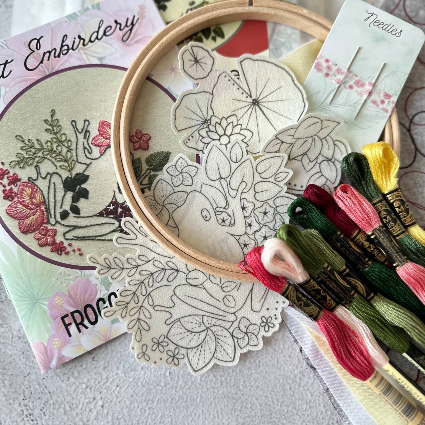 Nest Embirdery - Froggy Flowers Embroidery Kit
