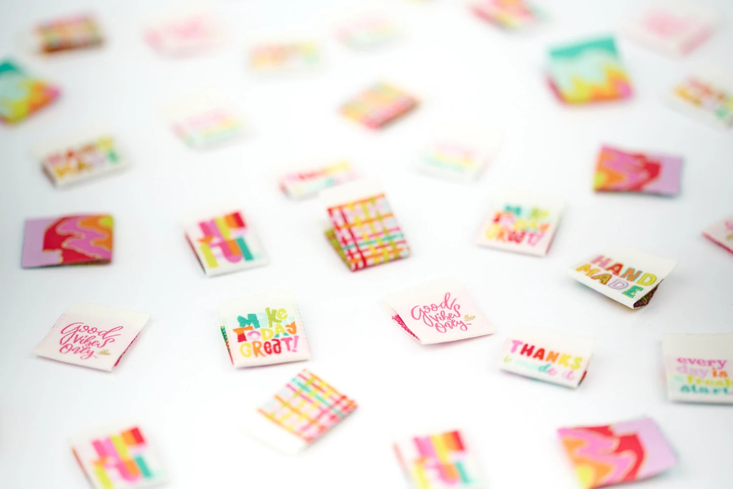 Renaissance Ribbons Good Vibes Woven Label Pack